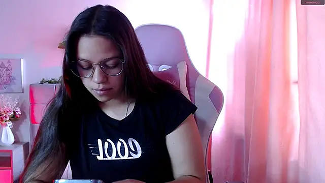 Snapshot of SamanthaRoldaan chatting on September 12, 3:12 pm SamanthaRoldaan online show from September 12, 3:12 pm