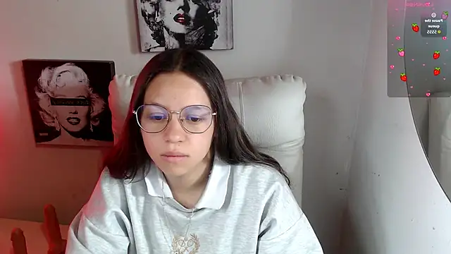 SamanthaRoldaan online show from November 6, 4:00 pm