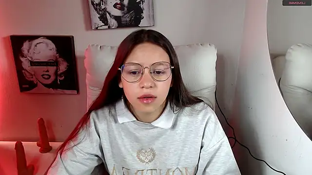 SamanthaRoldaan online show from December 15, 3:07 pm