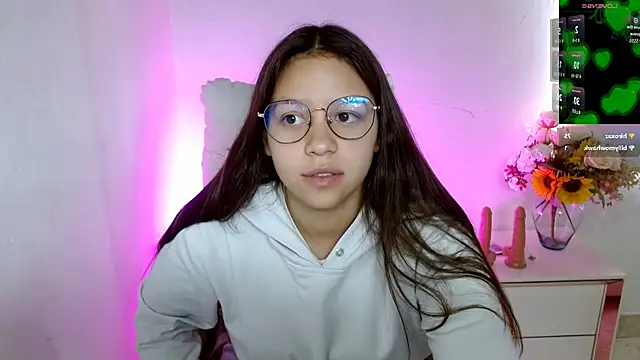 Snapshot of SamanthaRoldaan chatting on September 14, 4:40 pm SamanthaRoldaan online show from September 14, 4:40 pm