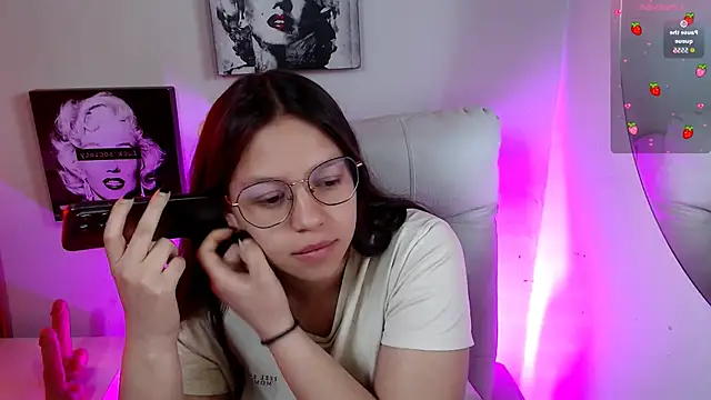 SamanthaRoldaan online show from December 3, 2:27 pm