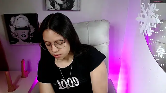 SamanthaRoldaan online show from December 20, 1:36 pm