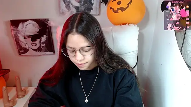 SamanthaRoldaan online show from October 27, 2:40 pm