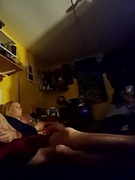 AutumnLights420 online show from January 10, 7:47 am