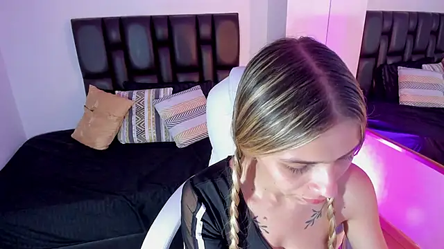 lana-rosse online show from February 12, 10:26 pm