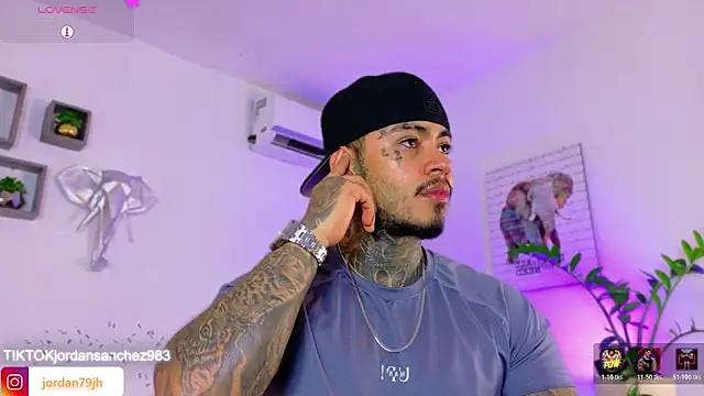 JordanSmiith  online show from March 20, 8:21 pm