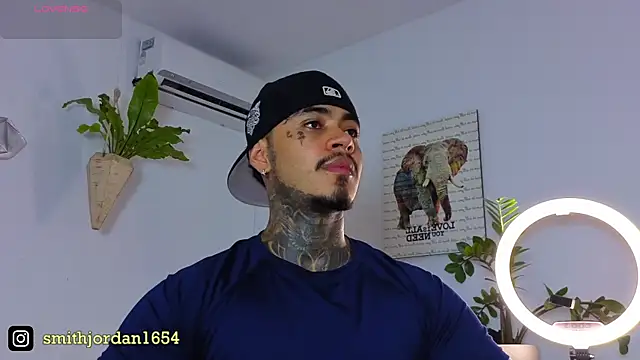 JordanSmiith  online show from October 1, 9:40 pm