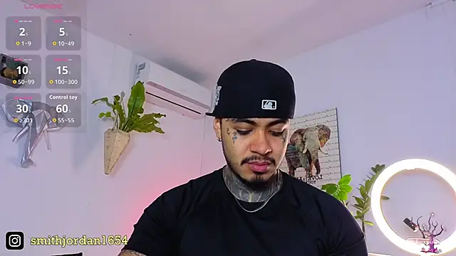 JordanSmiith  online show from October 8, 7:58 pm