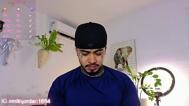 JordanSmiith  online show from November 22, 8:40 pm