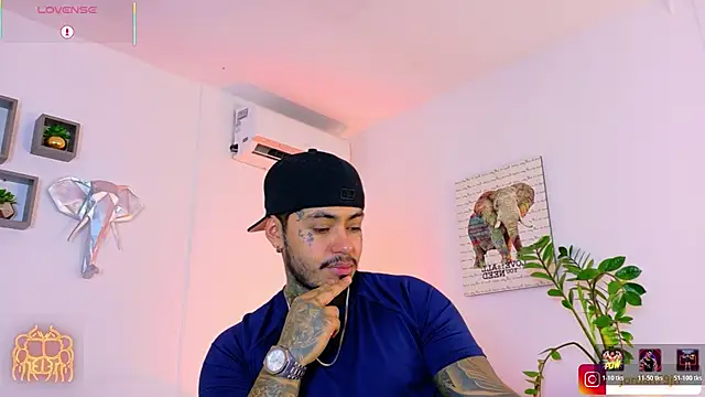 JordanSmiith  online show from June 25, 8:14 pm