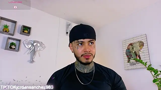 JordanSmiith  online show from February 11, 7:58 pm