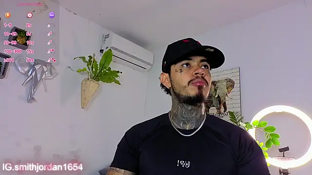 JordanSmiith  online show from November 29, 9:26 pm