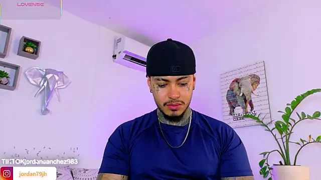 JordanSmiith  online show from June 6, 9:53 pm