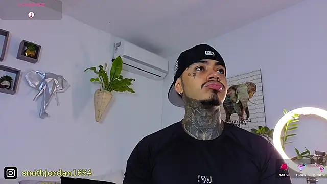 JordanSmiith  online show from September 27, 8:59 pm