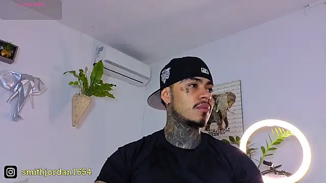 JordanSmiith  online show from October 3, 8:54 pm