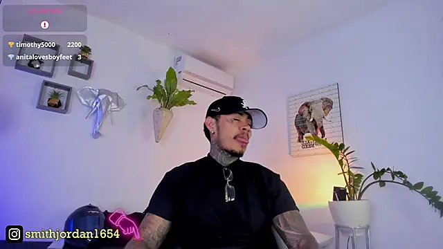 JordanSmiith  online show from March 22, 11:53 pm