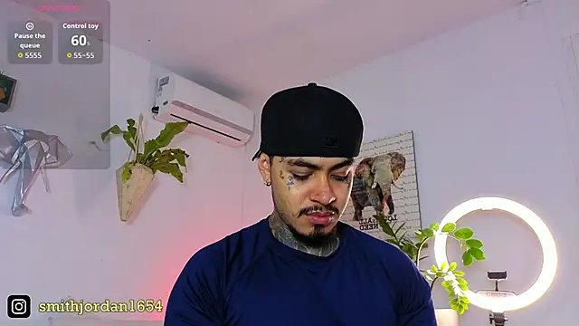 JordanSmiith  online show from November 13, 9:30 pm