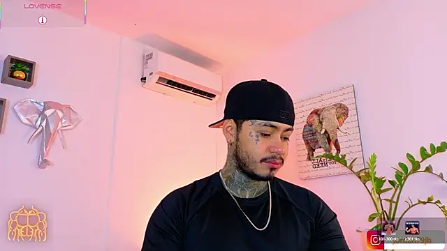 JordanSmiith  online show from June 29, 4:50 pm