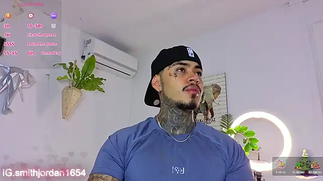 JordanSmiith  online show from December 2, 8:54 pm