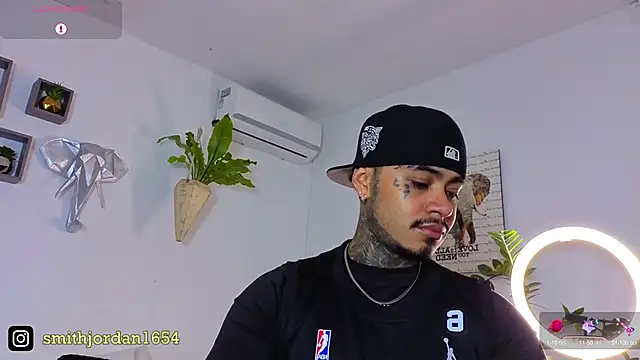 JordanSmiith  online show from September 30, 9:21 pm