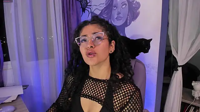 witchviolet online show from November 25, 11:59 pm