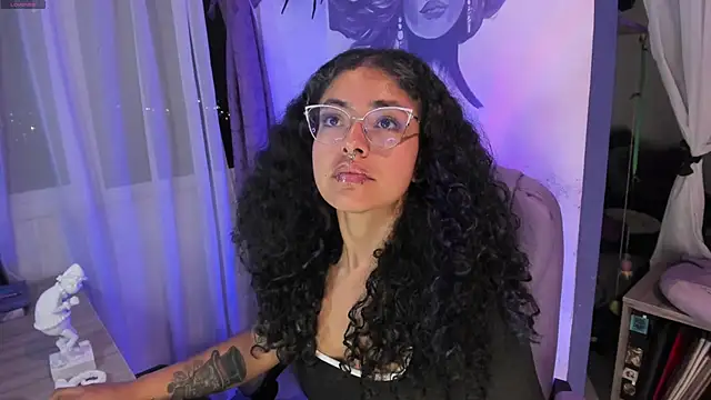 witchviolet online show from December 5, 2:54 am