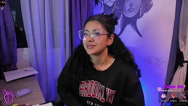 witchviolet online show from November 20, 10:27 am