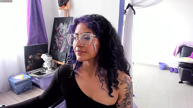 Snapshot of witchviolet chatting on September 9, 8:07 pm witchviolet online show from September 9, 8:07 pm