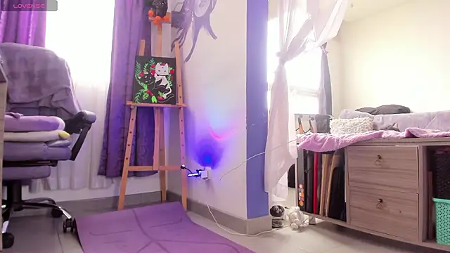 witchviolet online show from March 12, 1:59 pm