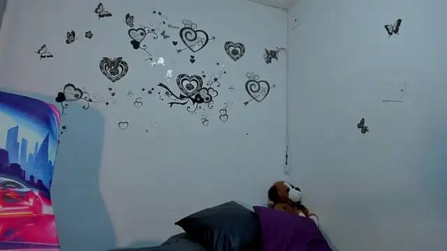 Linisprincehot69 online show from May 22, 7:28 am