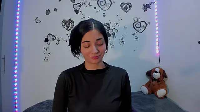 Linisprincehot69 online show from December 2, 7:43 am