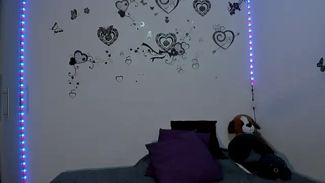 Linisprincehot69 online show from March 7, 3:57 am