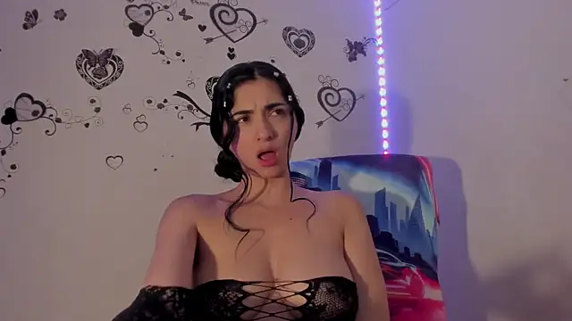 Linisprincehot69 online show from June 26, 4:51 am