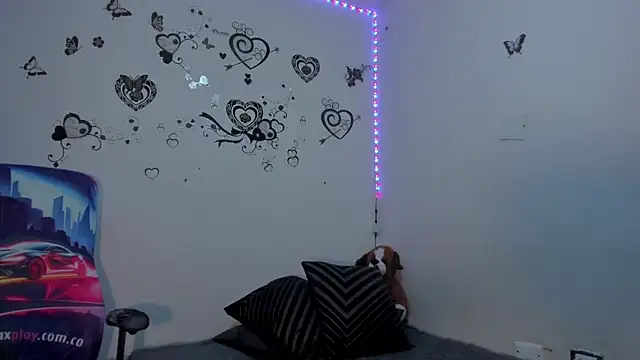 Linisprincehot69 online show from June 6, 8:41 am