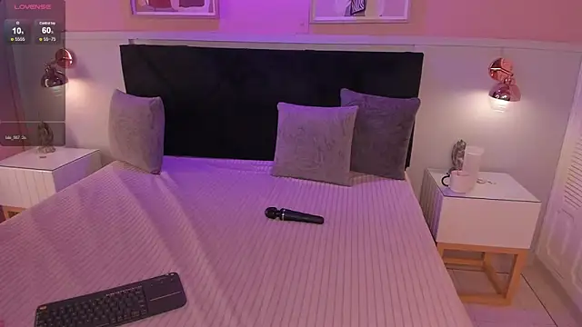 chloe watson  online show from April 1, 8:17 pm