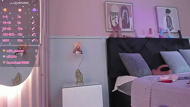 chloe watson  online show from November 4, 7:50 pm