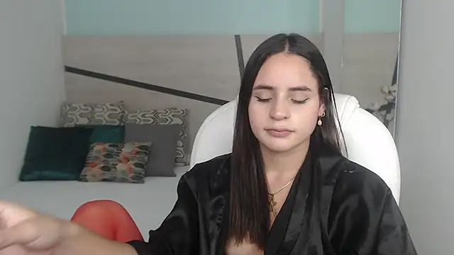 heidy hoiss online show from February 8, 11:24 pm