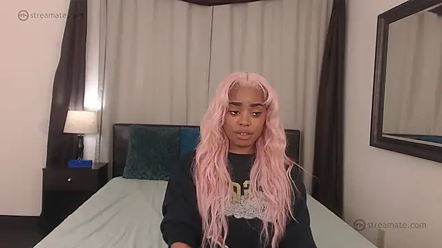 RobynKnight online show from February 18, 2:53 am