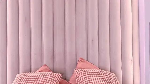 eva daemon online show from April 2, 11:50 am