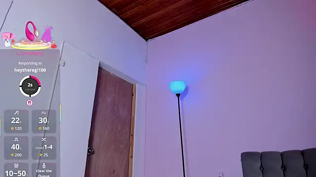 zoe6x online show from October 2, 2:31 pm