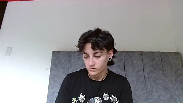 linda 33 online show from November 16, 4:12 pm