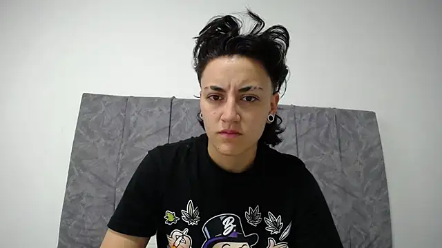 linda 33 online show from January 11, 5:53 pm