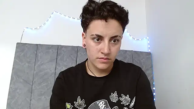 linda 33 online show from September 25, 6:58 pm