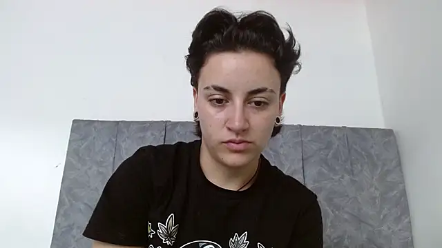 linda 33 online show from November 9, 2:54 pm