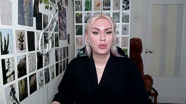 CapriScorpion online show from November 14, 10:30 am