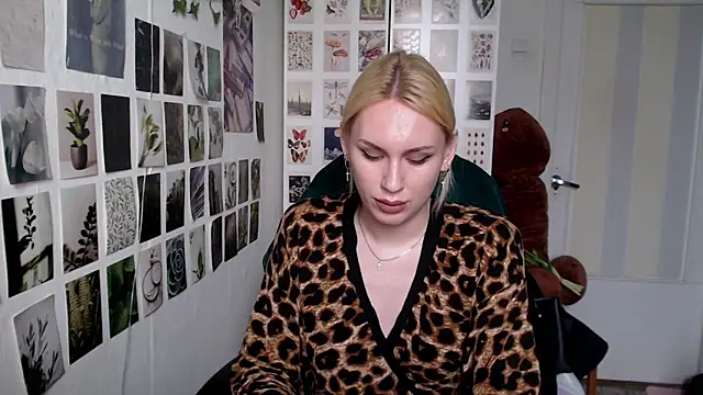 CapriScorpion online show from May 7, 12:19 pm