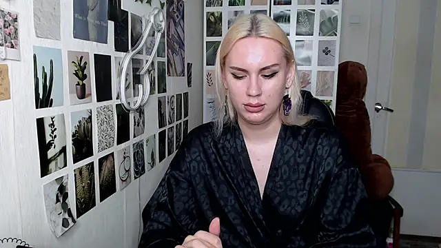 CapriScorpion online show from October 31, 10:45 am