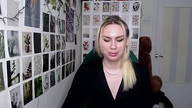 CapriScorpion online show from February 10, 12:15 pm