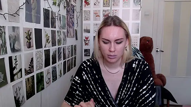 CapriScorpion online show from February 25, 10:15 am