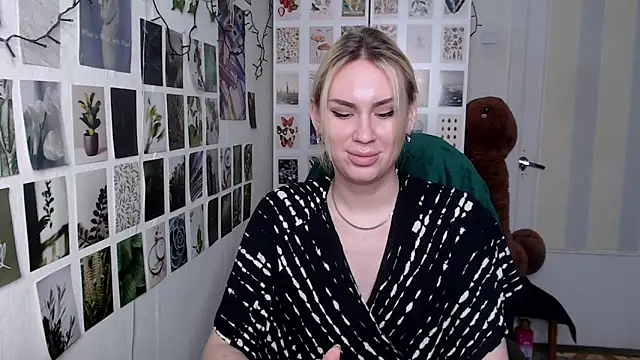 CapriScorpion online show from February 2, 12:15 pm